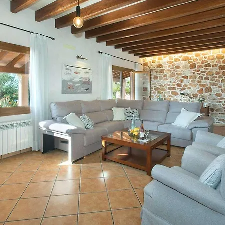 Sa Marina Villa *